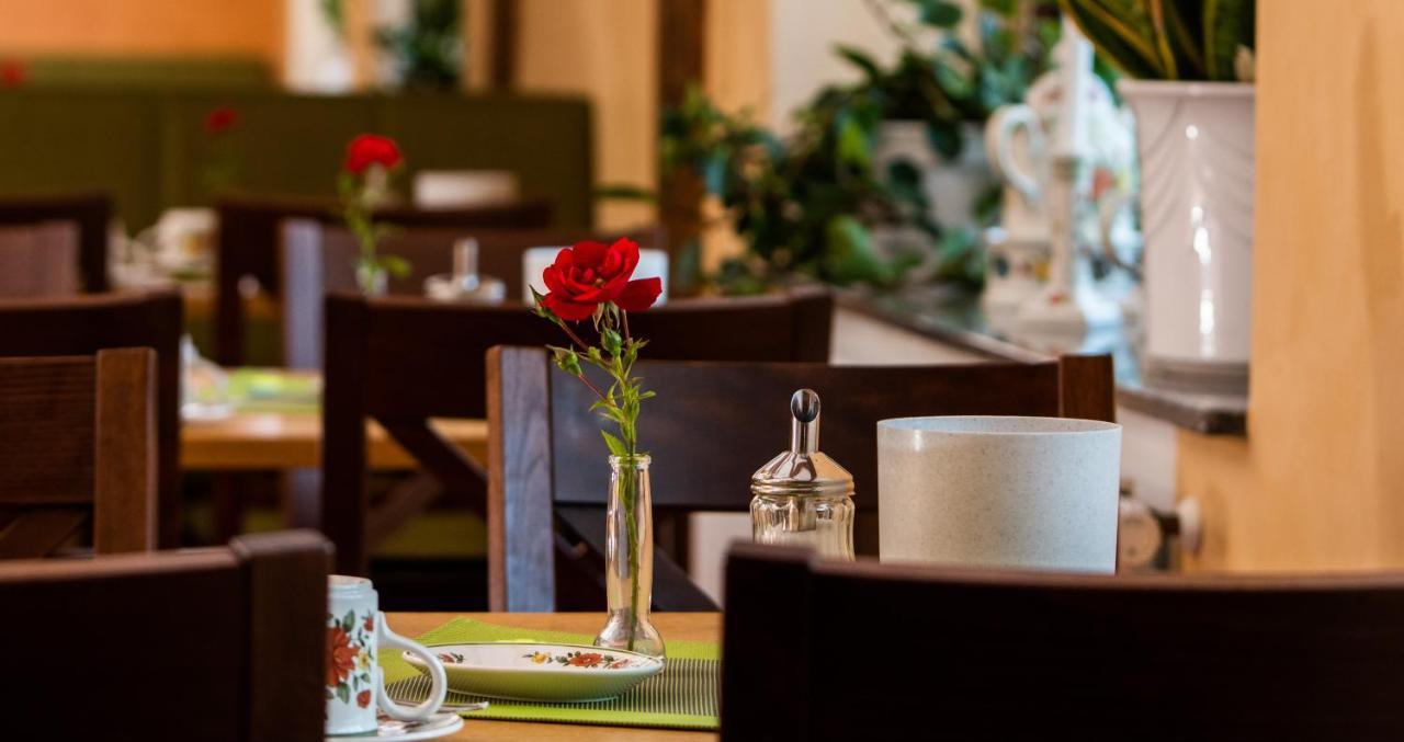 Hotel Garni Zur Alten Post Лембрух Екстер'єр фото
